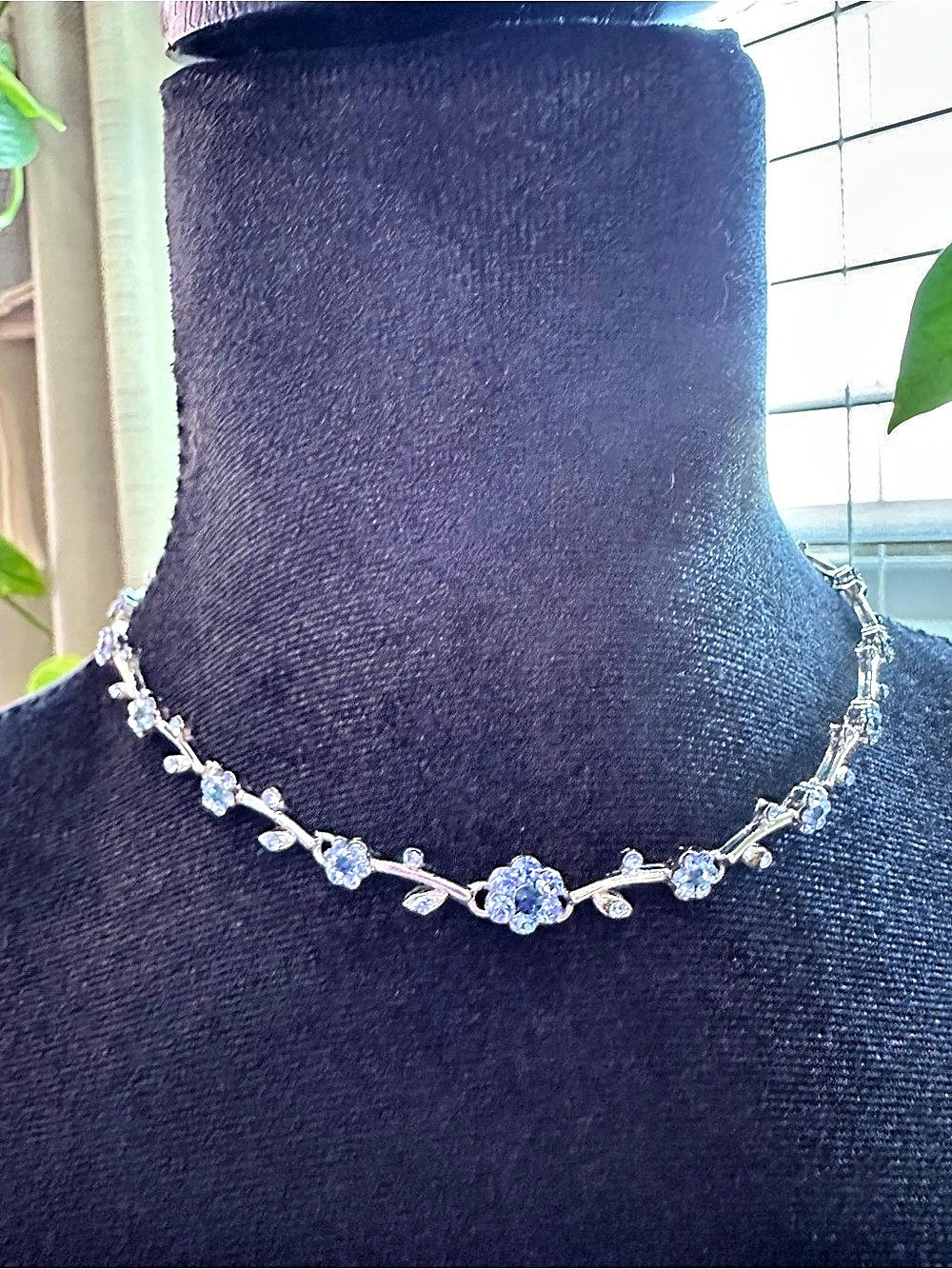 Vintage Y2K Blue Rhinestone Floral Vine Necklace Silver Tone Fairycore